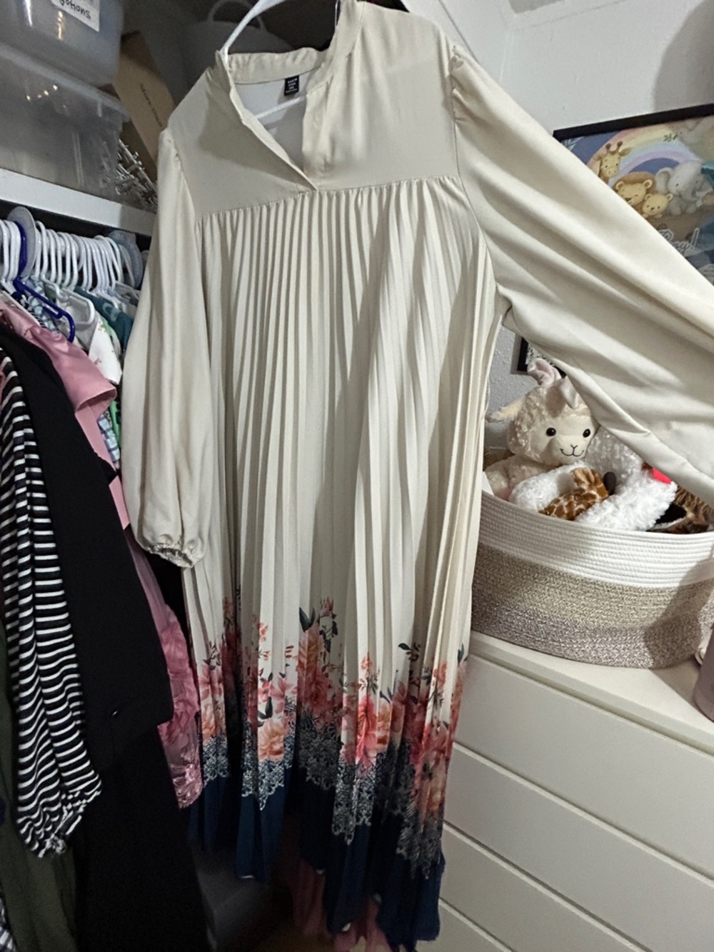 Pleated Floral Hem Cream and Navy Midi Dress - Picture 2 of 3